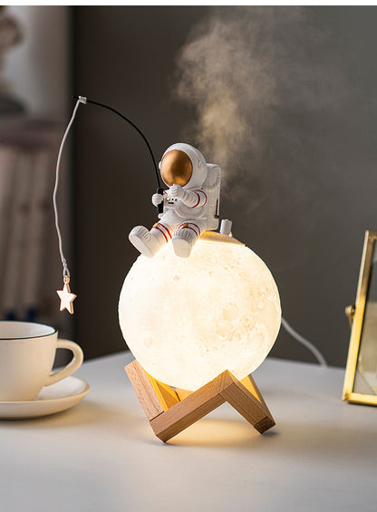 Creative Astronaut Humidifier with Night Light